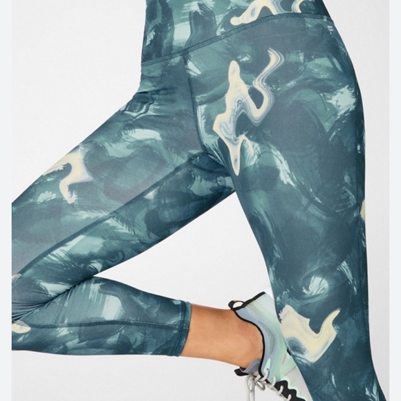 Fabletics- Define PowerHold® High-Waisted 7/8 Legging - 4X - Picture 3 of 3